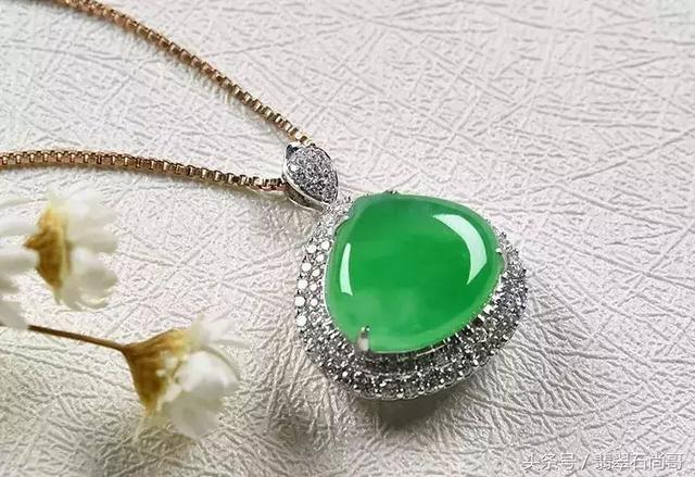 包含墨绿翡翠知识的词条-第8张图片-翡翠网 包含墨绿翡翠知识的词条-第8张图片-翡翠网