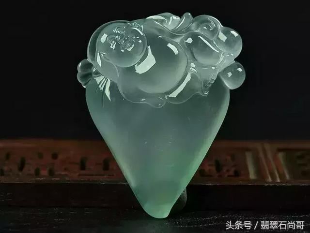 包含墨绿翡翠知识的词条-第10张图片-翡翠网 包含墨绿翡翠知识的词条-第10张图片-翡翠网