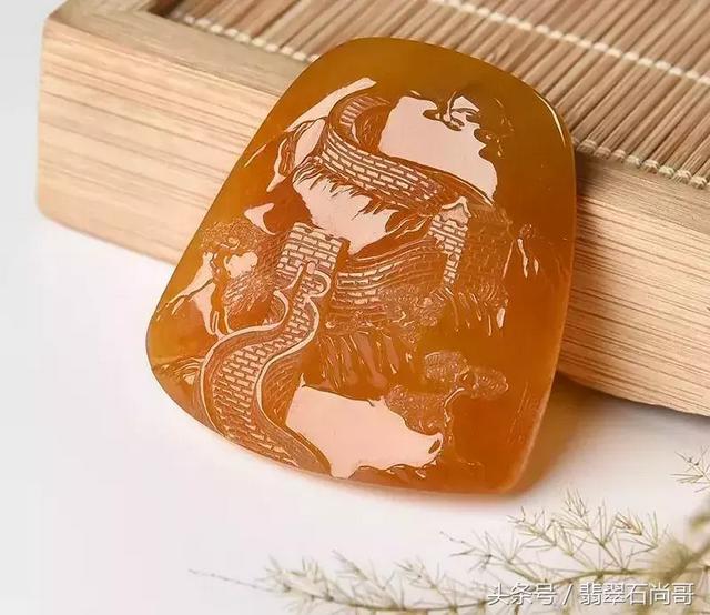 包含墨绿翡翠知识的词条-第17张图片-翡翠网 包含墨绿翡翠知识的词条-第17张图片-翡翠网