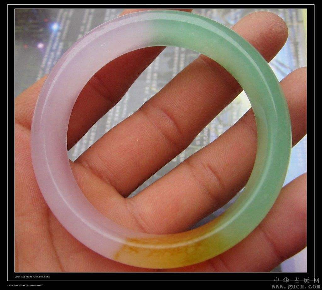 三色翡翠手镯拍卖的简单介绍-第2张图片-翡翠网 三色翡翠手镯拍卖的简单介绍-第2张图片-翡翠网