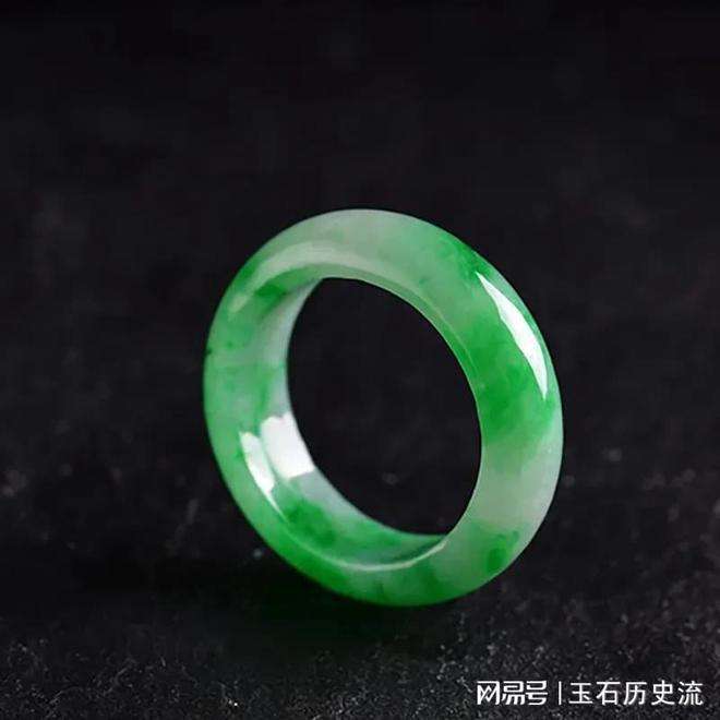 翡翠价格术语小六二开的简单介绍-第1张图片-翡翠网 翡翠价格术语小六二开的简单介绍-第1张图片-翡翠网