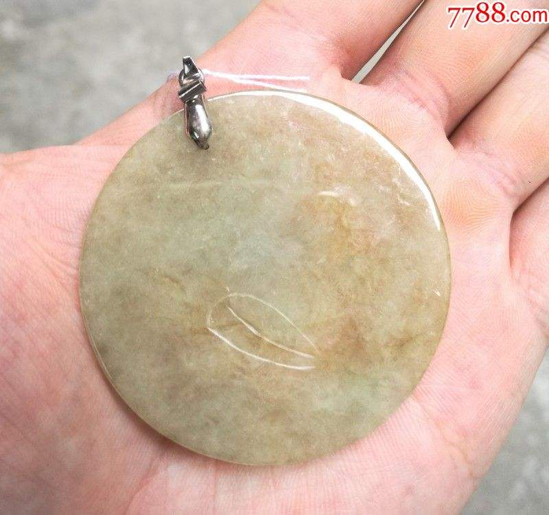 关于翡翠玉的市场价格的信息-第2张图片-翡翠网 关于翡翠玉的市场价格的信息-第2张图片-翡翠网