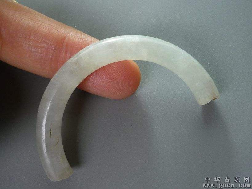 清朝糯种翡翠手镯价格清朝翡翠手镯图片及价格-第2张图片-翡翠网 清朝糯种翡翠手镯价格清朝翡翠手镯图片及价格-第2张图片-翡翠网