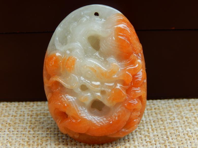 三种女人不适合戴翡翠中国有翡翠原石吗-第2张图片-翡翠网 三种女人不适合戴翡翠中国有翡翠原石吗-第2张图片-翡翠网