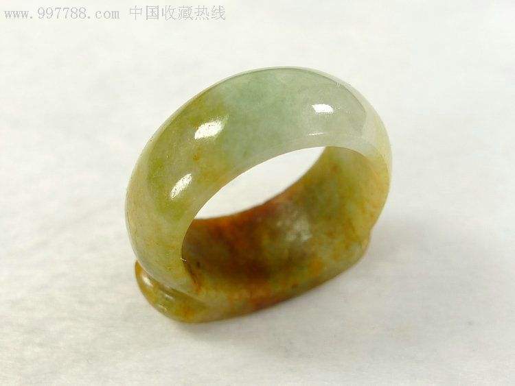 糯种翡翠手镯一般多少钱,糯种翡翠戒指价格-第1张图片-翡翠网 糯种翡翠手镯一般多少钱,糯种翡翠戒指价格-第1张图片-翡翠网