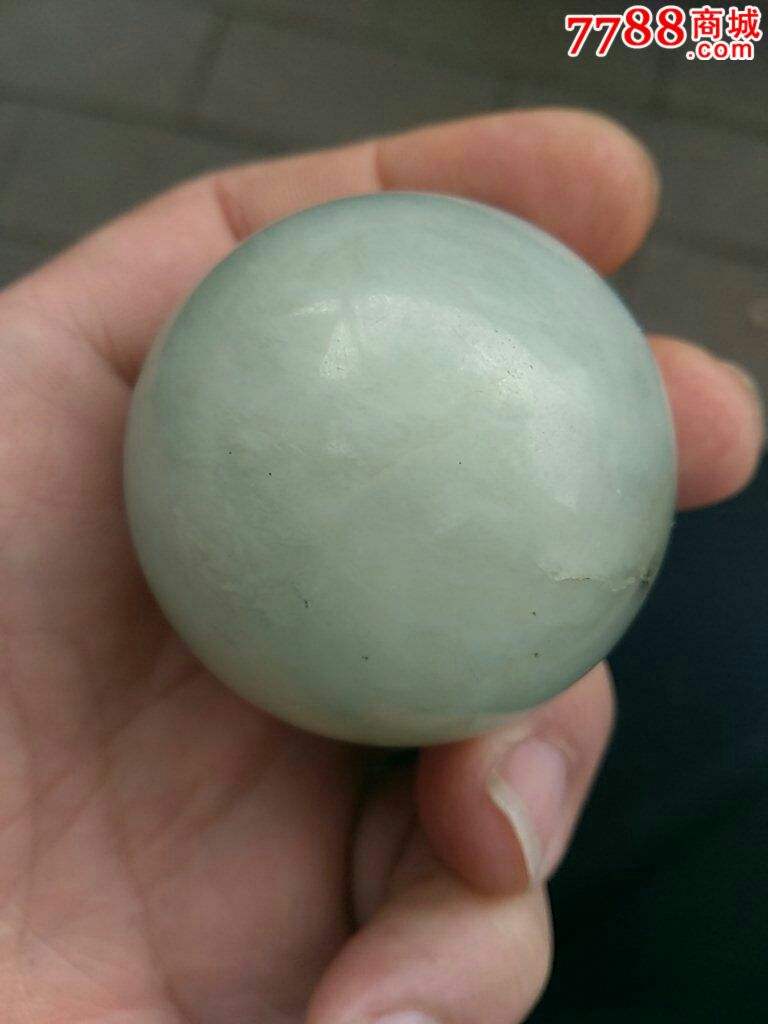 玉球翡翠价格的简单介绍-第1张图片-翡翠网 玉球翡翠价格的简单介绍-第1张图片-翡翠网