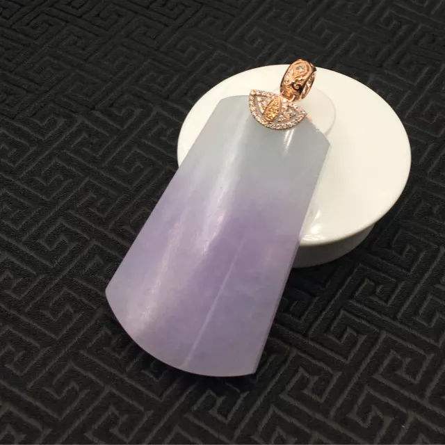 怎么鉴别紫翡翠,紫翡翠知识大全-第2张图片-翡翠网 怎么鉴别紫翡翠,紫翡翠知识大全-第2张图片-翡翠网