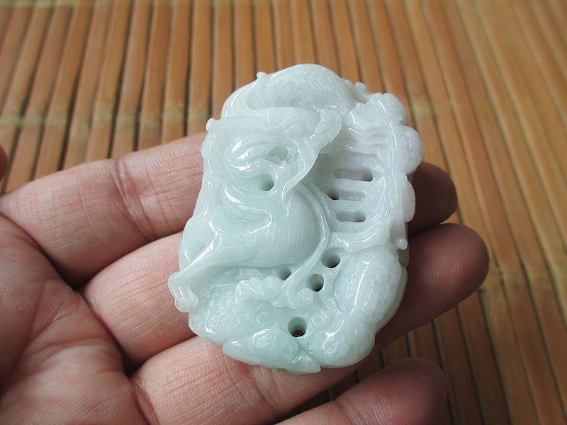 常见的翡翠挂件有哪些翡翠挂件入门知识-第2张图片-翡翠网 常见的翡翠挂件有哪些翡翠挂件入门知识-第2张图片-翡翠网