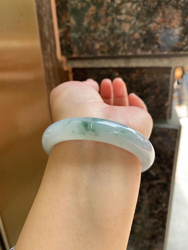 紫翡翠手镯的价格紫翡翠手链价格-第2张图片-翡翠网 紫翡翠手镯的价格紫翡翠手链价格-第2张图片-翡翠网