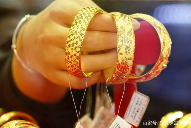 黄金价格每克多少钱,黄金市场价多少钱一克-第1张图片-翡翠网 黄金价格每克多少钱,黄金市场价多少钱一克-第1张图片-翡翠网