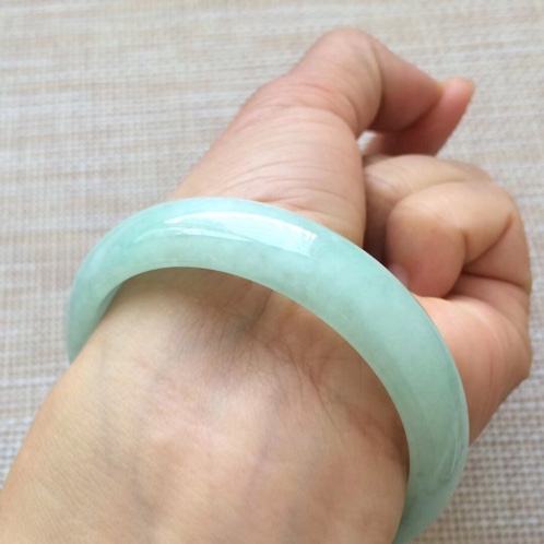 福禄寿玉镯价格禄劝翡翠手镯价格表-第2张图片-翡翠网 福禄寿玉镯价格禄劝翡翠手镯价格表-第2张图片-翡翠网