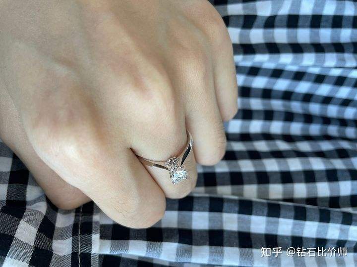 50分钻戒是多少钱钻戒50分多大-第2张图片-翡翠网 50分钻戒是多少钱钻戒50分多大-第2张图片-翡翠网