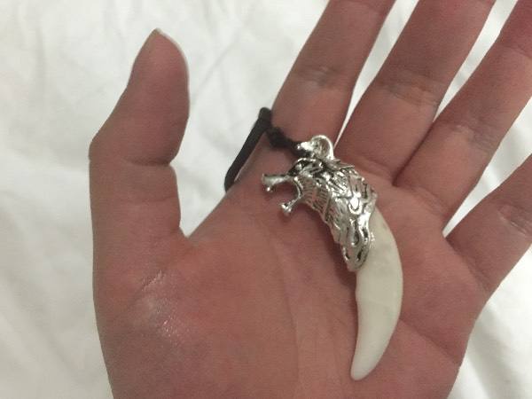 狼牙和翡翠手镯哪个好,玛瑙镯子和翡翠镯子哪个好-第2张图片-翡翠网 狼牙和翡翠手镯哪个好,玛瑙镯子和翡翠镯子哪个好-第2张图片-翡翠网