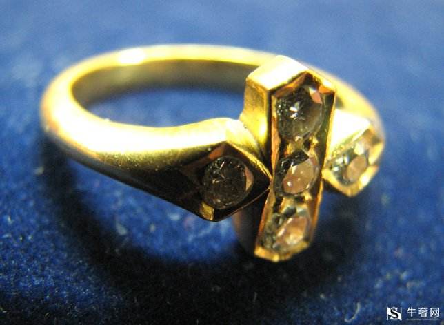 金色有几种颜色的图片,黄金的颜色有几种图片-第1张图片-翡翠网