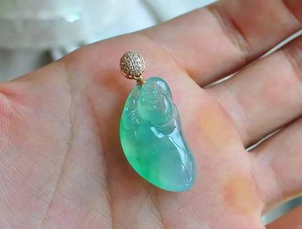 普及一下翡翠的知识,翡翠的12个基本知识-第2张图片-翡翠网 普及一下翡翠的知识,翡翠的12个基本知识-第2张图片-翡翠网