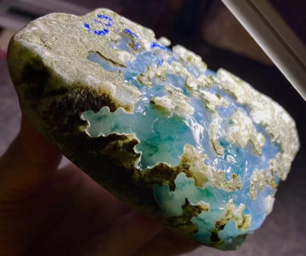 糯冰种翡翠原石糯冰种翡翠原石多少钱一公斤-第2张图片-翡翠网 糯冰种翡翠原石糯冰种翡翠原石多少钱一公斤-第2张图片-翡翠网