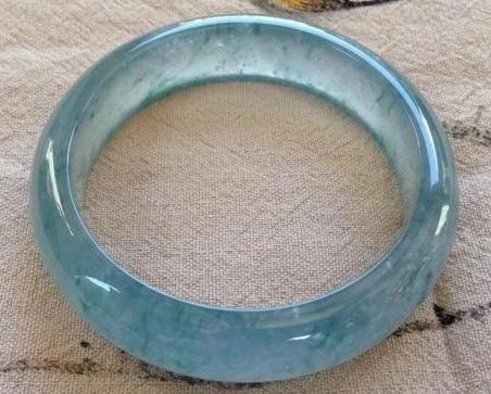 真正老蓝水翡翠价格老蓝水翡翠值钱吗-第2张图片-翡翠网 真正老蓝水翡翠价格老蓝水翡翠值钱吗-第2张图片-翡翠网