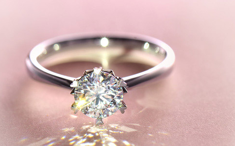 八万的钻戒有多大8万的钻戒一般多大-第2张图片-翡翠网