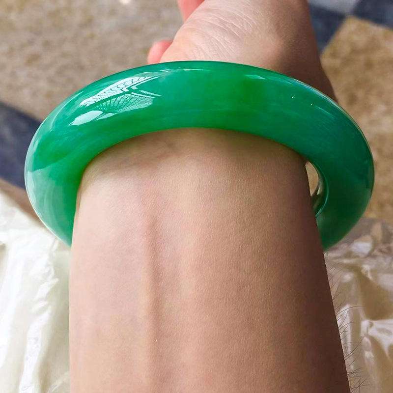 翡翠手镯 价格翡翠手镯价格表阿里巴巴-第2张图片-翡翠网 翡翠手镯 价格翡翠手镯价格表阿里巴巴-第2张图片-翡翠网