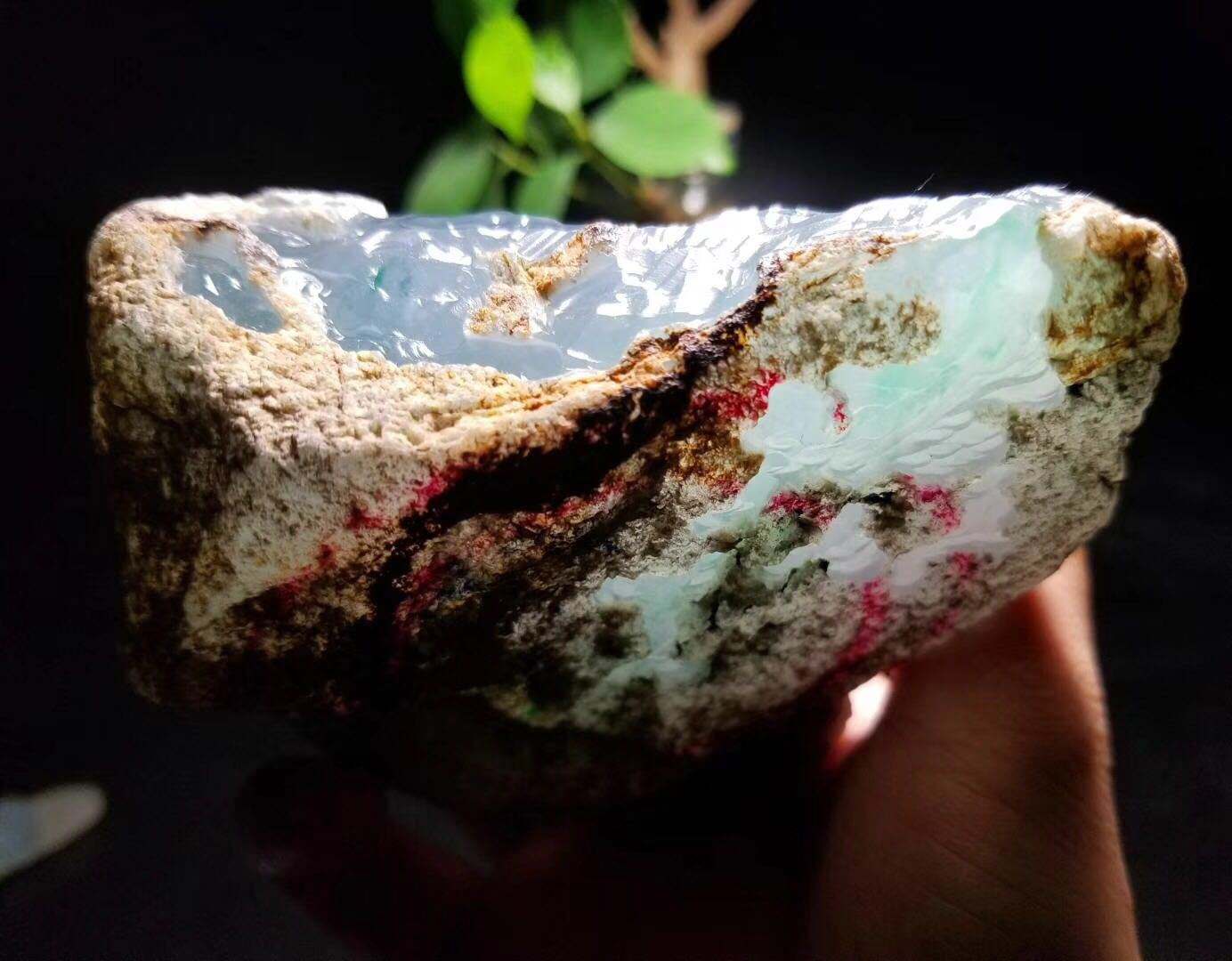 什么叫翡翠高冰飘花飘花翡翠原石高冰-第1张图片-翡翠网