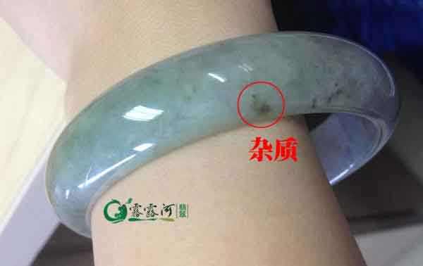 怎么鉴别是不是翡翠的真假,怎么鉴别是不是翡翠-第1张图片-翡翠网 怎么鉴别是不是翡翠的真假,怎么鉴别是不是翡翠-第1张图片-翡翠网