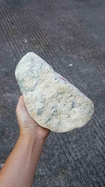 天然翡翠原石多少钱一克天然翡翠原石值多少钱-第2张图片-翡翠网 天然翡翠原石多少钱一克天然翡翠原石值多少钱-第2张图片-翡翠网