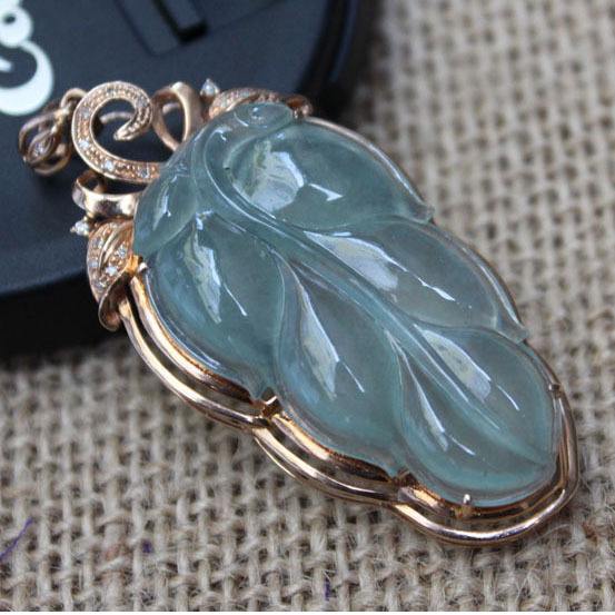 a货翡翠镶金树叶价格怎么查翡翠价格查询 a货-第2张图片-翡翠网 a货翡翠镶金树叶价格怎么查翡翠价格查询 a货-第2张图片-翡翠网