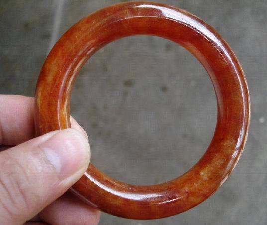 亲自鉴定翡翠知识鉴定翡翠的真假-第1张图片-翡翠网 亲自鉴定翡翠知识鉴定翡翠的真假-第1张图片-翡翠网