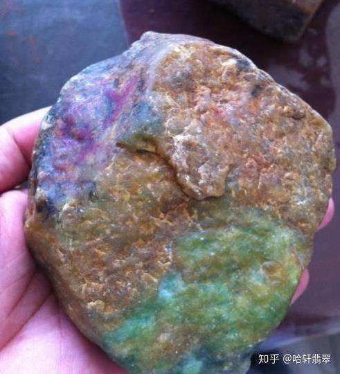 翡翠的稀有品种,稀有翡翠原石种类-第2张图片-翡翠网 翡翠的稀有品种,稀有翡翠原石种类-第2张图片-翡翠网