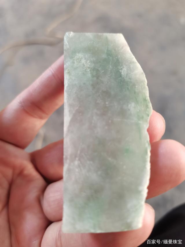 木那白沙皮翡翠原石雾层嫩,木那白沙皮翡翠原石-第2张图片-翡翠网 木那白沙皮翡翠原石雾层嫩,木那白沙皮翡翠原石-第2张图片-翡翠网