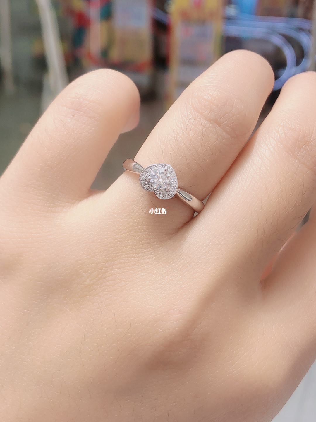 钻石小鸟回收钻戒吗钻石小鸟的钻戒怎么那么便宜-第1张图片-翡翠网 钻石小鸟回收钻戒吗钻石小鸟的钻戒怎么那么便宜-第1张图片-翡翠网