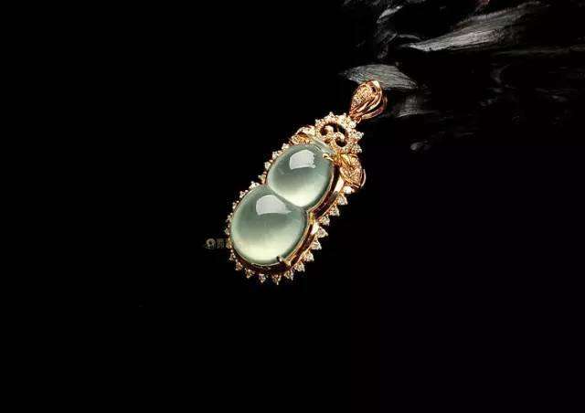 春晚小品葫芦娃,知识春晚翡翠葫芦-第1张图片-翡翠网 春晚小品葫芦娃,知识春晚翡翠葫芦-第1张图片-翡翠网