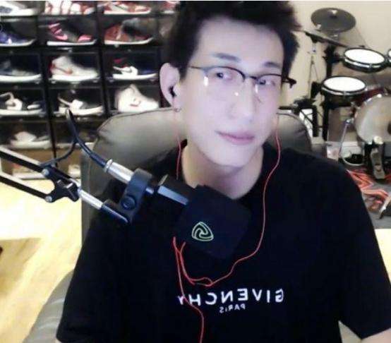 虎牙直播之大神豪系统小说相似的小说虎牙直播之大神豪系统-第1张图片-翡翠网