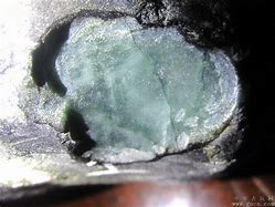 糯冰种翡翠市场价格北流翡翠糯冰种原石-第2张图片-翡翠网 糯冰种翡翠市场价格北流翡翠糯冰种原石-第2张图片-翡翠网