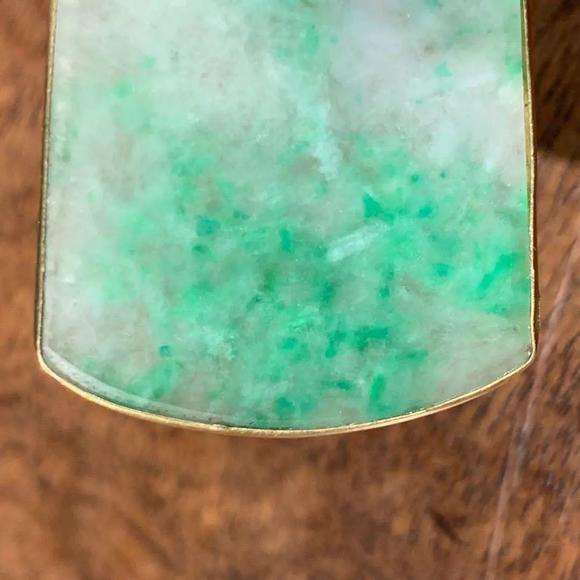 翡翠片料价格翡翠薄片价格-第2张图片-翡翠网 翡翠片料价格翡翠薄片价格-第2张图片-翡翠网