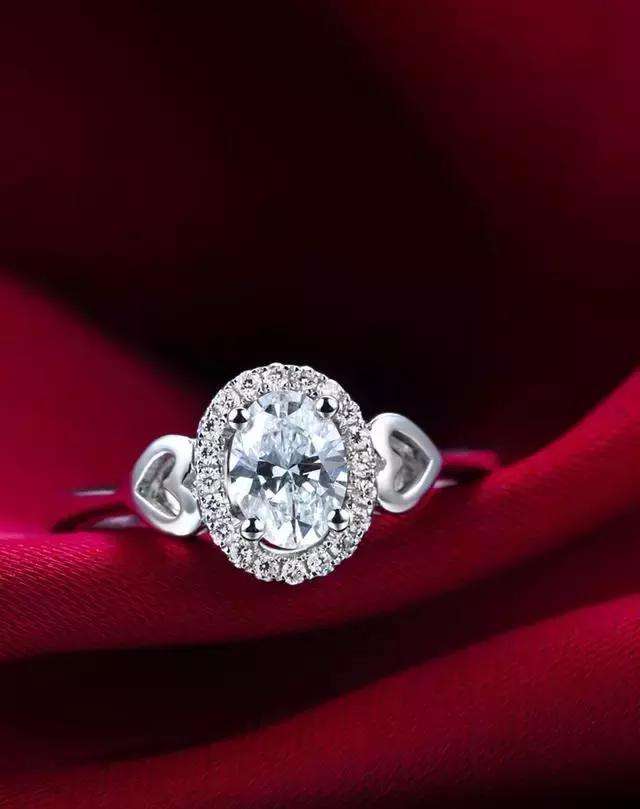 佩戴钻石的十大好处佩戴钻石的十大好处是什么-第1张图片-翡翠网 佩戴钻石的十大好处佩戴钻石的十大好处是什么-第1张图片-翡翠网