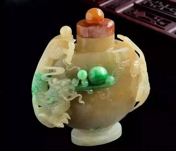 翡翠的知识与介绍语翡翠的知识与介绍-第2张图片-翡翠网 翡翠的知识与介绍语翡翠的知识与介绍-第2张图片-翡翠网