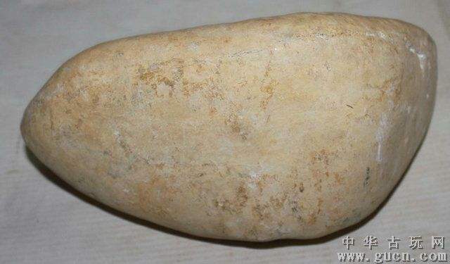 黄沙皮翡翠原石开满绿,翡翠原石开出油青和黄-第2张图片-翡翠网 黄沙皮翡翠原石开满绿,翡翠原石开出油青和黄-第2张图片-翡翠网