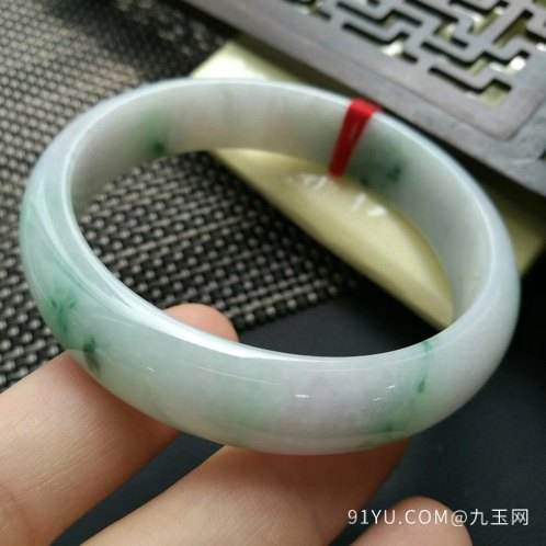 翡翠冰糯种飘花价格,冰糯种飘花翡翠手镯价格-第1张图片-翡翠网 翡翠冰糯种飘花价格,冰糯种飘花翡翠手镯价格-第1张图片-翡翠网