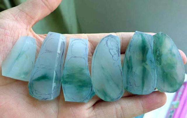 翡翠原石抛光教程,翡翠原石吊坠打磨视频-第1张图片-翡翠网