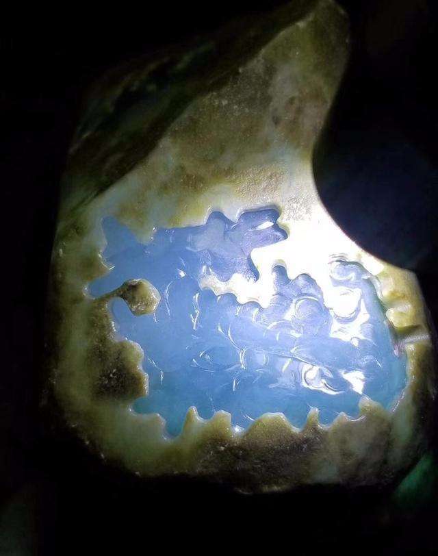 翡翠原石哪里多,翡翠原石厂口多吗-第2张图片-翡翠网 翡翠原石哪里多,翡翠原石厂口多吗-第2张图片-翡翠网