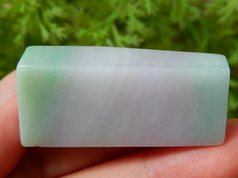 冰糯翡翠原石如何看,翡翠糯冰种原石-第2张图片-翡翠网 冰糯翡翠原石如何看,翡翠糯冰种原石-第2张图片-翡翠网