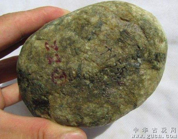 大马坎翡翠原石全身布满松花,大马坎红翡原石-第2张图片-翡翠网 大马坎翡翠原石全身布满松花,大马坎红翡原石-第2张图片-翡翠网