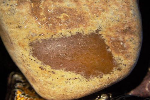 翡翠原石外皮翡翠原石皮子-第1张图片-翡翠网 翡翠原石外皮翡翠原石皮子-第1张图片-翡翠网