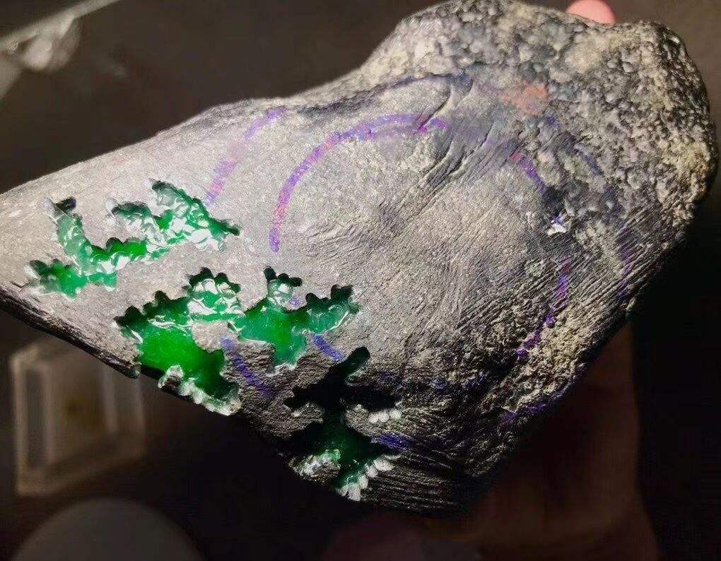 关于翡翠原石的知识哦翡翠原石知识入门-第2张图片-翡翠网 关于翡翠原石的知识哦翡翠原石知识入门-第2张图片-翡翠网