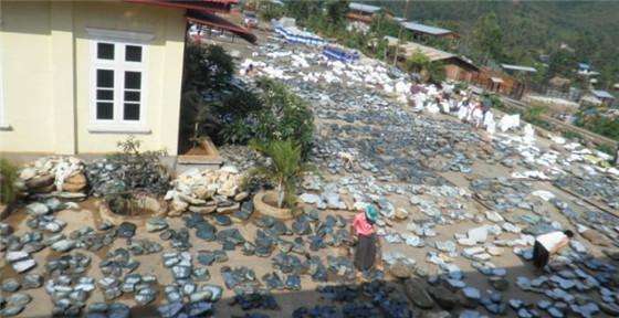 挖翡翠原石挖翡翠原石图片-第2张图片-翡翠网 挖翡翠原石挖翡翠原石图片-第2张图片-翡翠网