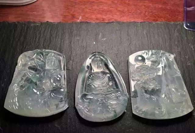 翡翠原石手工抛光翡翠纯手工抛光过程-第2张图片-翡翠网 翡翠原石手工抛光翡翠纯手工抛光过程-第2张图片-翡翠网