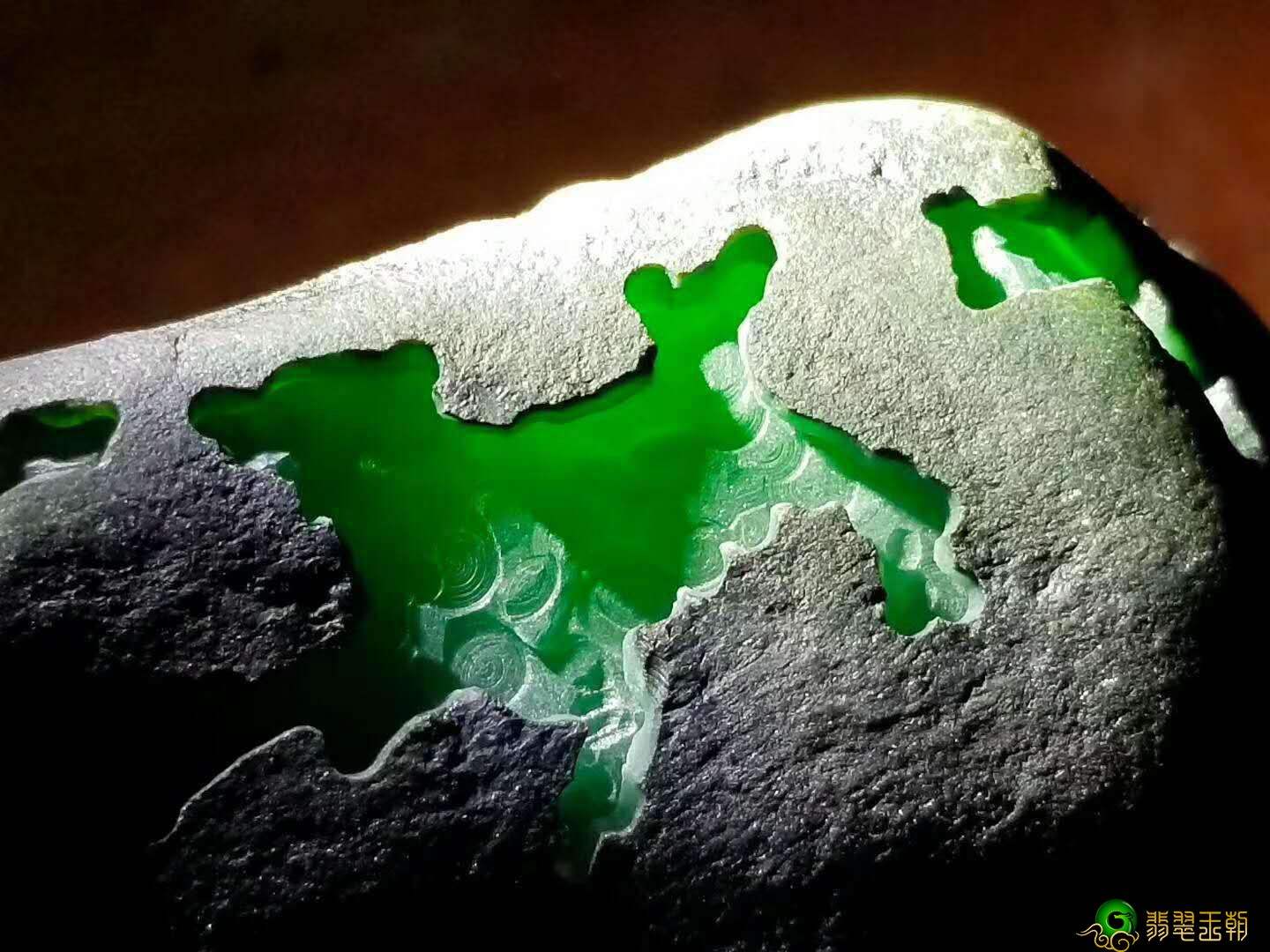 翡翠原石寒光是什么,翡翠原石光晕-第1张图片-翡翠网
