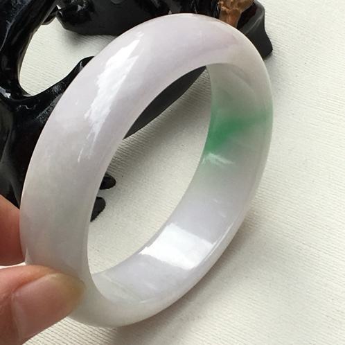 翡翠春色手镯,翡翠粉春料手镯-第2张图片-翡翠网 翡翠春色手镯,翡翠粉春料手镯-第2张图片-翡翠网