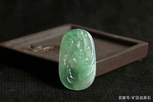 常见的翡翠品种分类及相关知识翡翠分为哪些品种-第1张图片-翡翠网 常见的翡翠品种分类及相关知识翡翠分为哪些品种-第1张图片-翡翠网